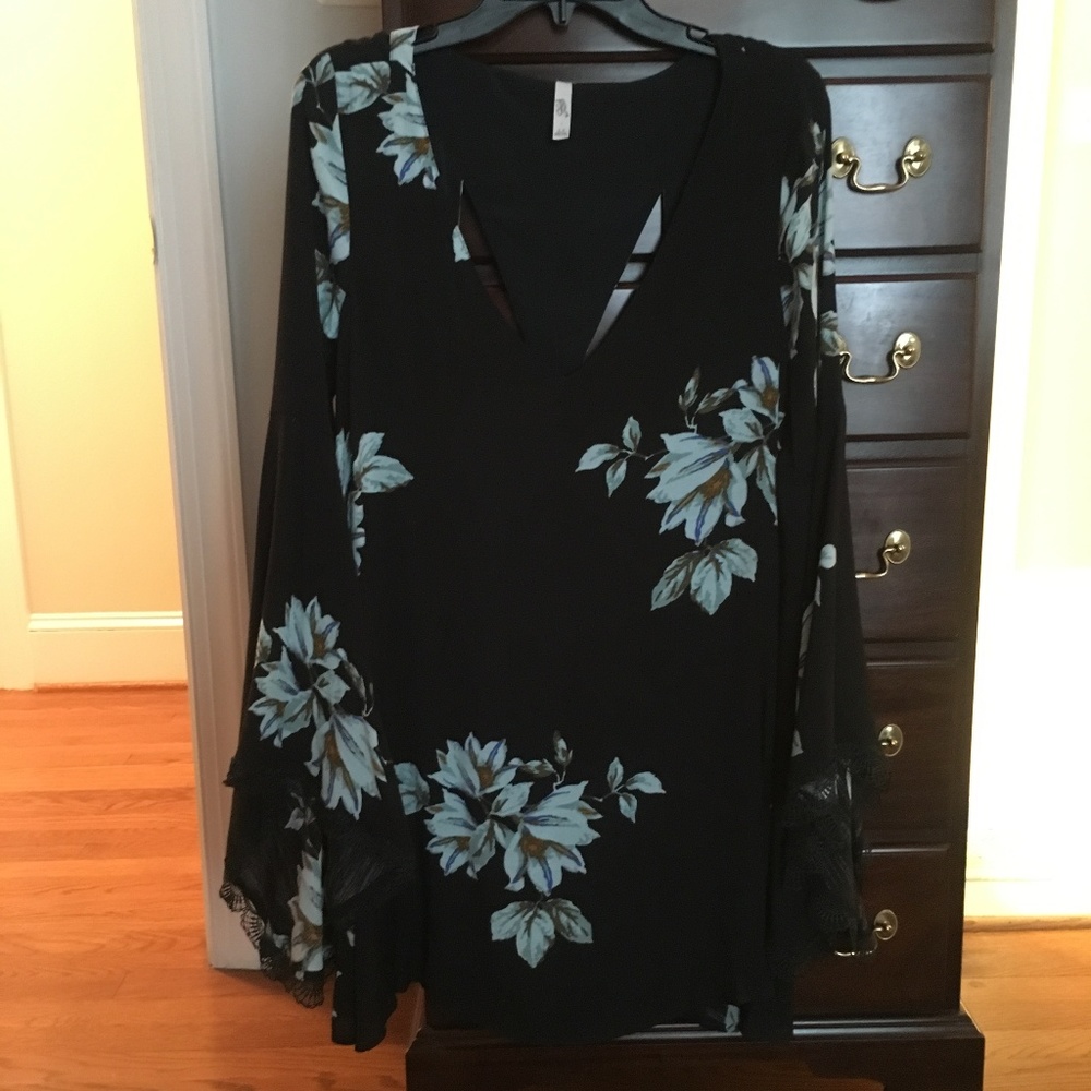 Free People Long Sleeve Black/Blue Floral Dress S